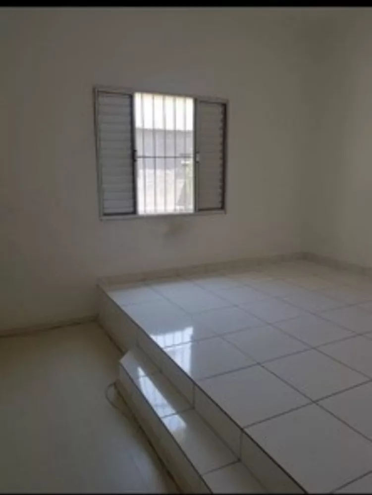 Casa à venda com 4 quartos, 100m² - Foto 6