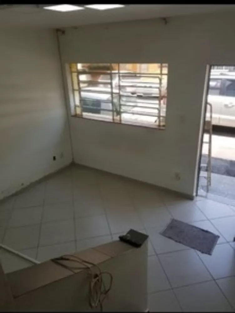 Casa à venda com 4 quartos, 100m² - Foto 3