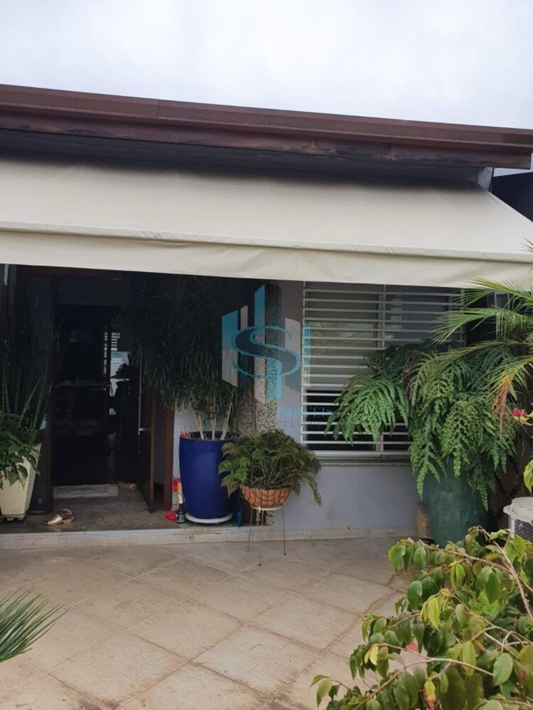 Casa à venda com 3 quartos, 220m² - Foto 4