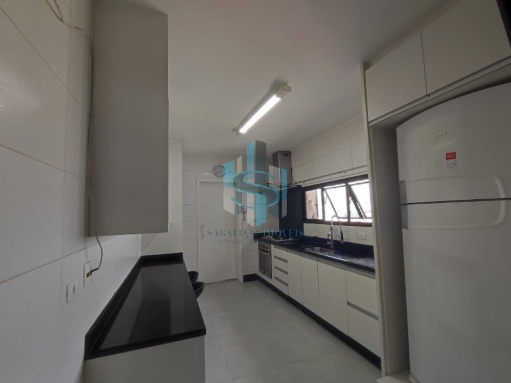 Apartamento à venda com 3 quartos, 125m² - Foto 2