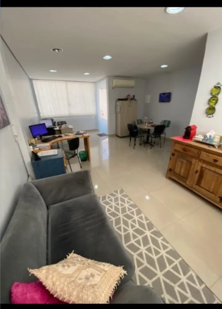 Casa, 3 quartos, 270 m² - Foto 2