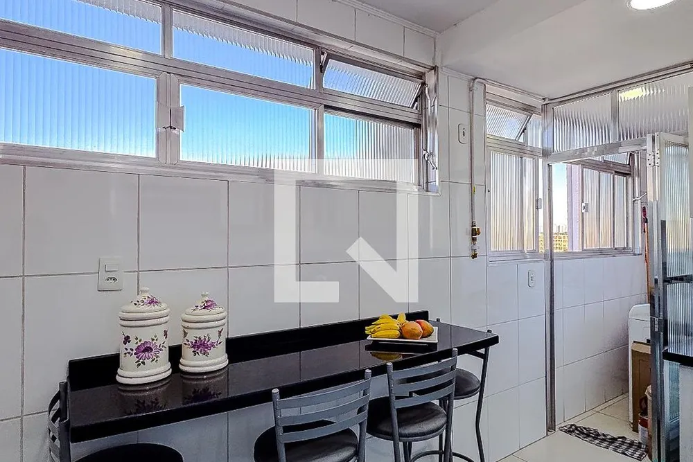 Apartamento, 2 quartos, 70 m² - Foto 2