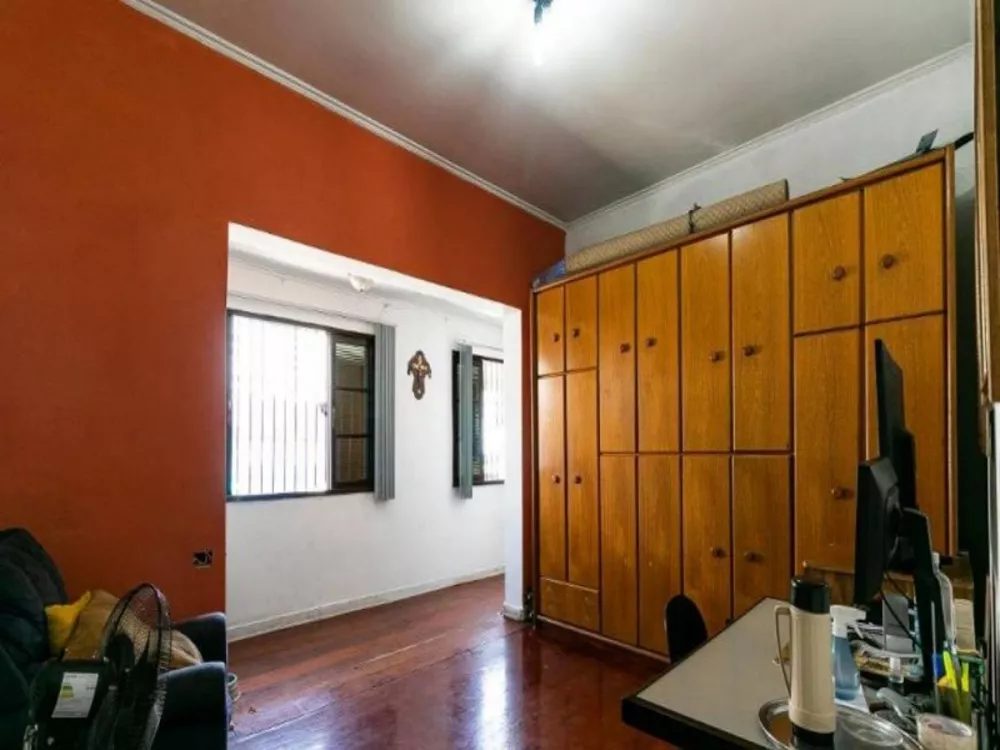 Casa à venda com 6 quartos, 240m² - Foto 3