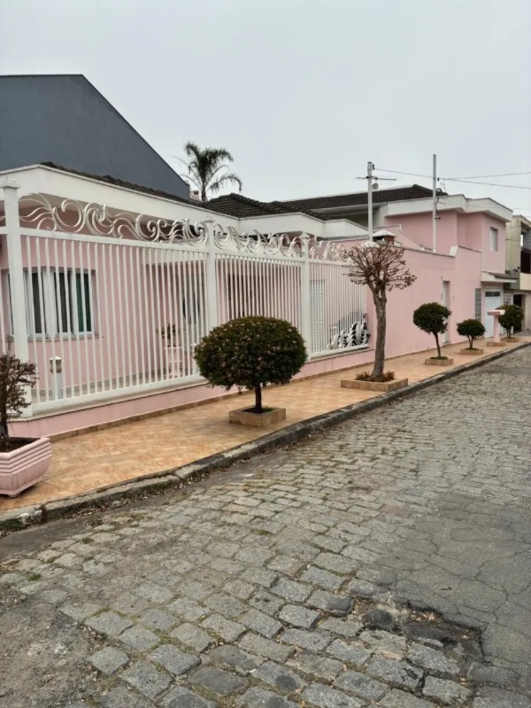 Casa, 3 quartos, 285 m² - Foto 1