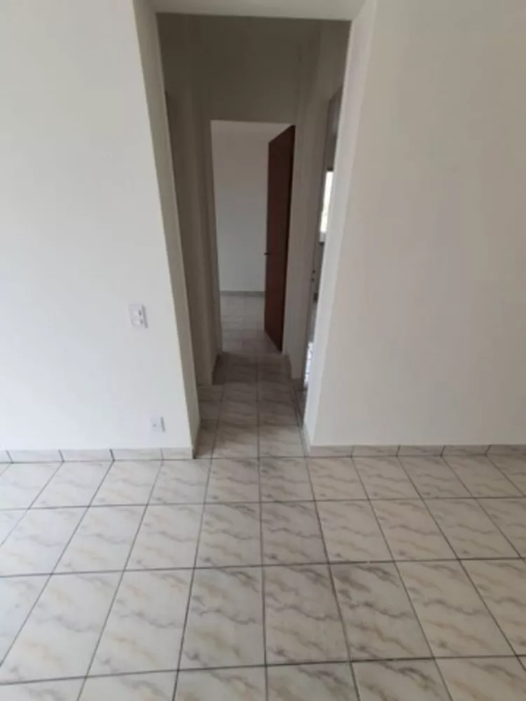 Apartamento à venda com 2 quartos, 60m² - Foto 5