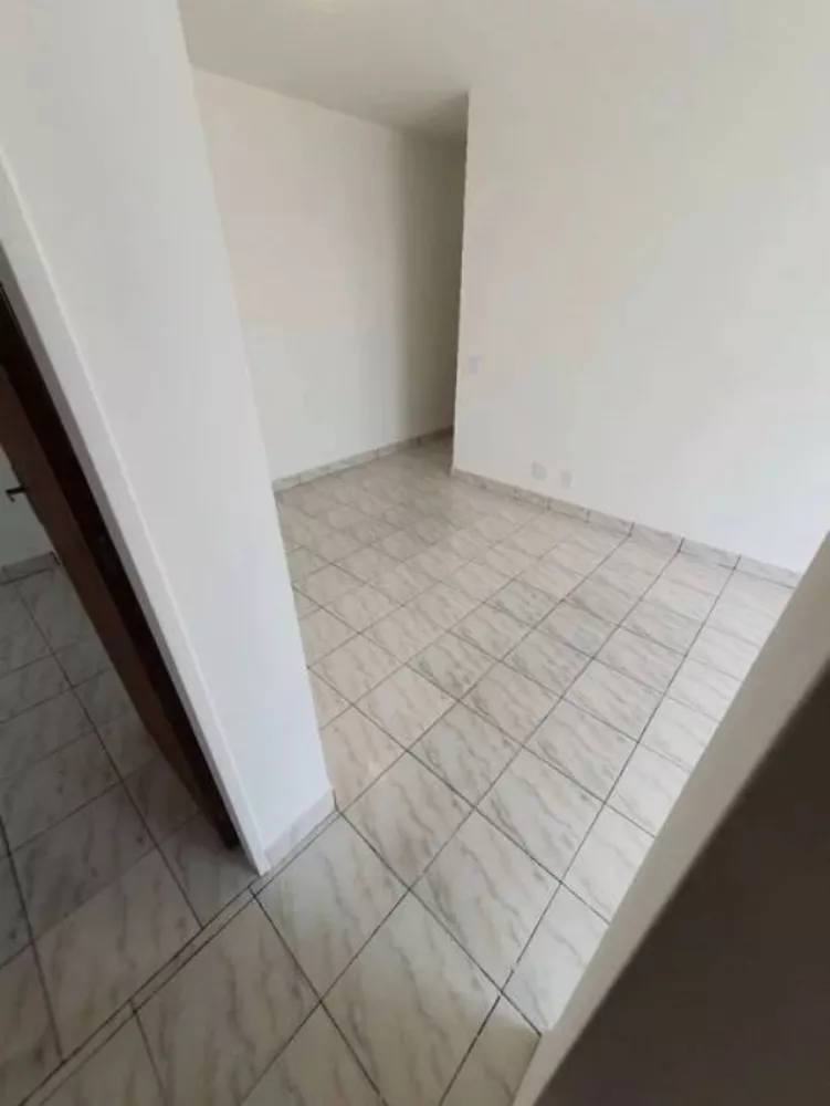 Apartamento à venda com 2 quartos, 60m² - Foto 3