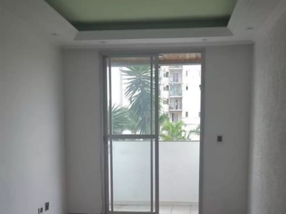 Apartamento à venda com 2 quartos, 76m² - Foto 2