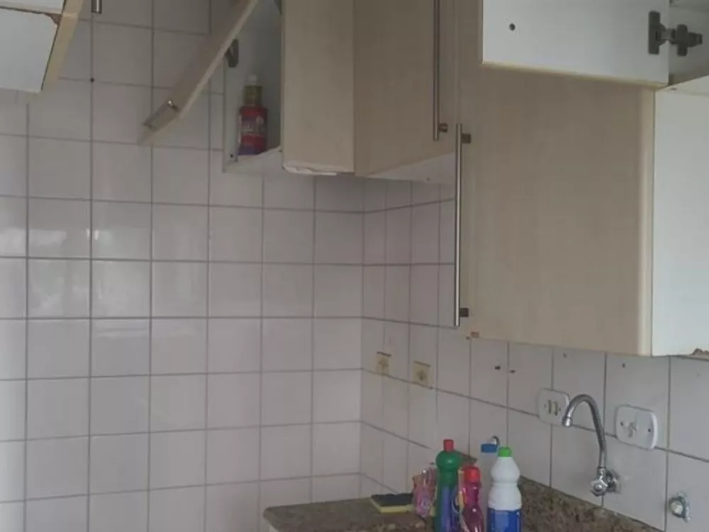 Apartamento à venda com 2 quartos, 76m² - Foto 4