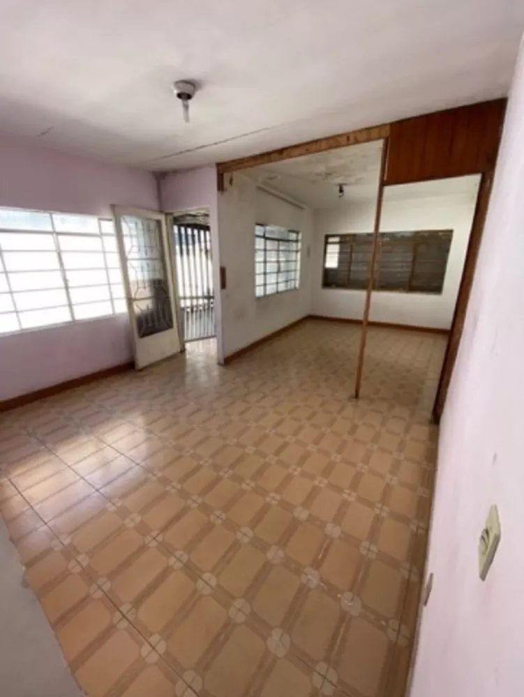 Casa à venda com 4 quartos, 121m² - Foto 1