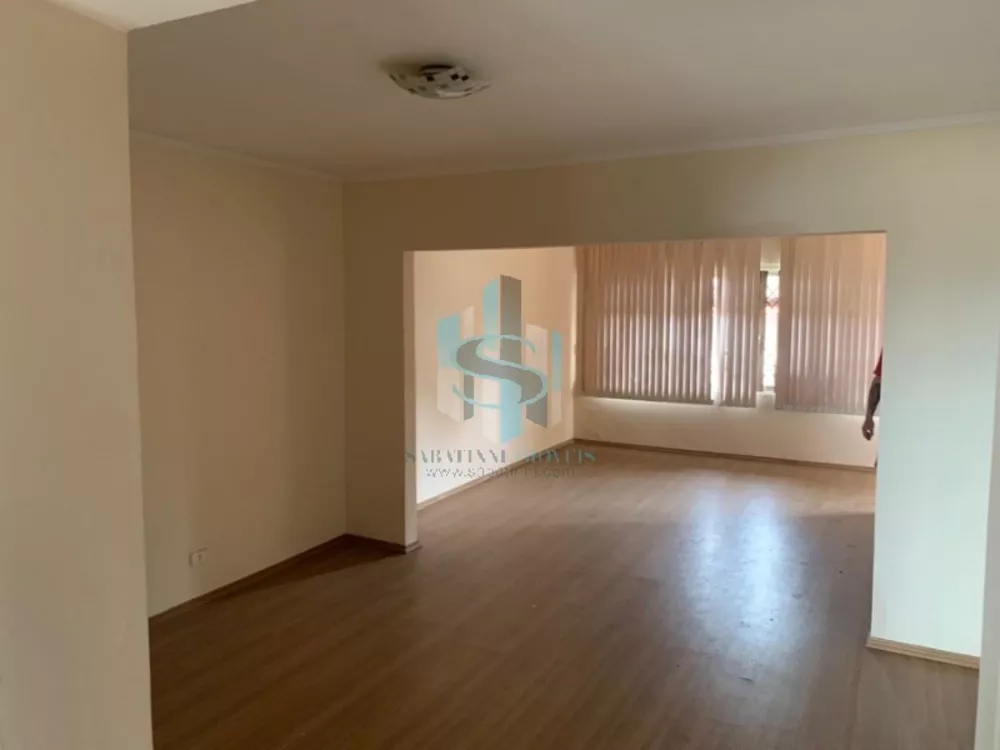 Casa à venda com 4 quartos, 150m² - Foto 2