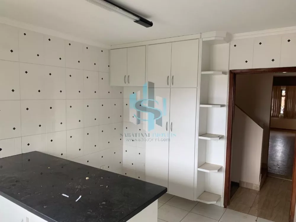 Casa à venda com 4 quartos, 150m² - Foto 11