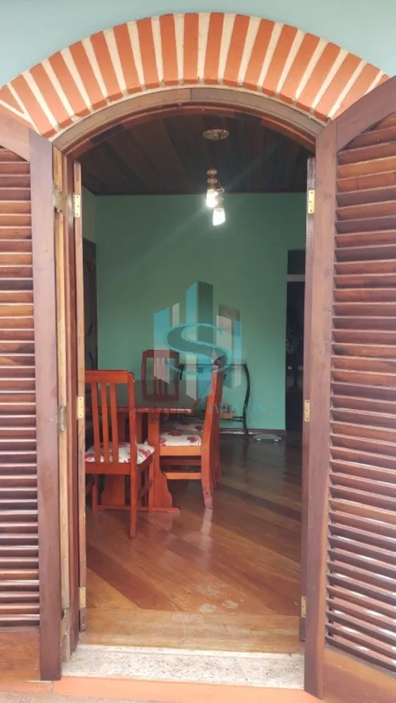 Casa à venda com 3 quartos, 190m² - Foto 3