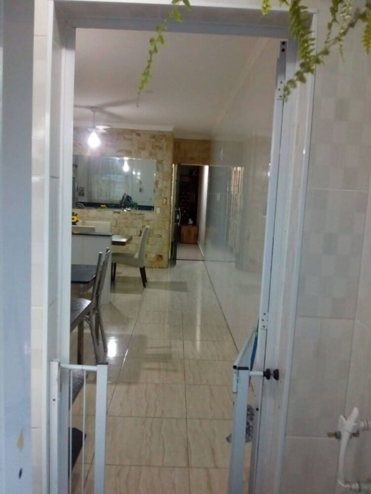 Casa, 3 quartos, 204 m² - Foto 2