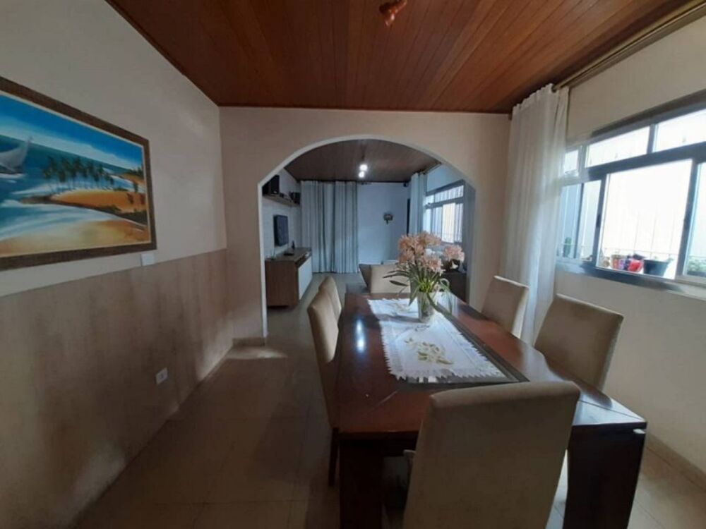 Casa, 5 quartos, 266 m² - Foto 2