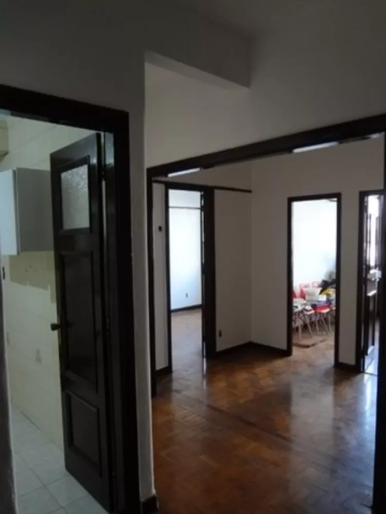 Apartamento à venda com 2 quartos, 76m² - Foto 1