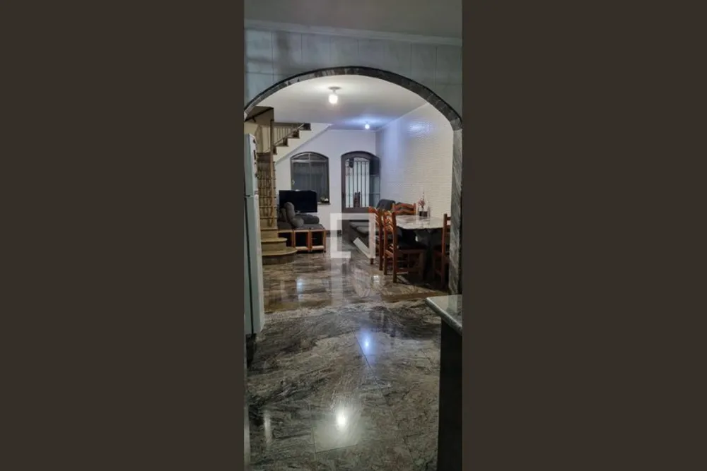 Casa, 3 quartos, 220 m² - Foto 1