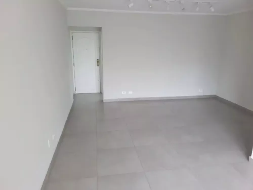 Apartamento à venda com 3 quartos, 95m² - Foto 4