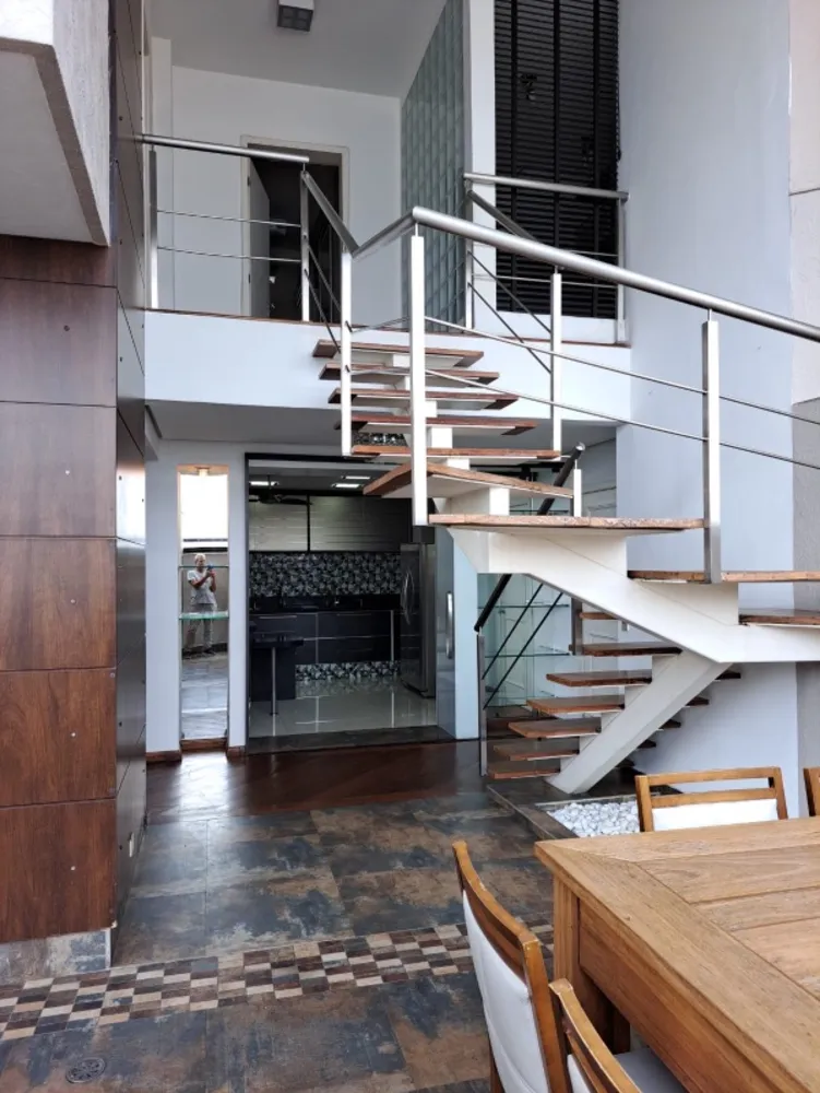 Cobertura, 4 quartos, 214 m² - Foto 3