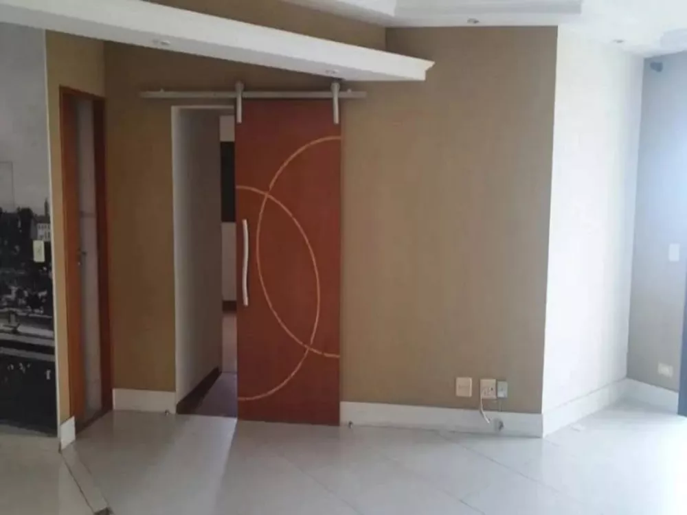 Apartamento à venda com 2 quartos, 82m² - Foto 3