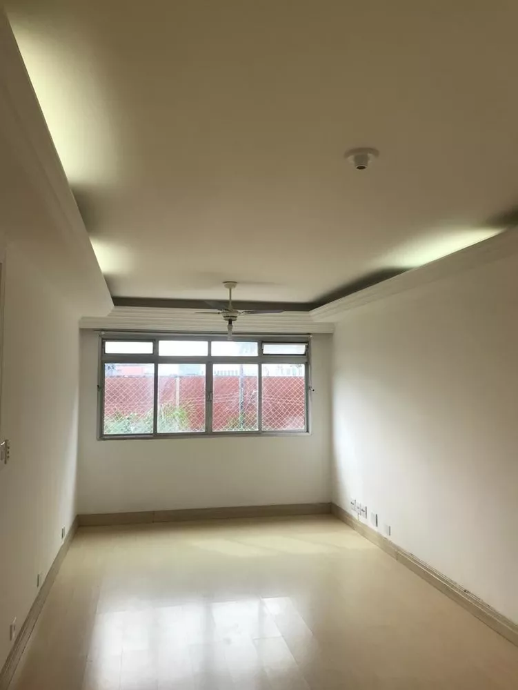 Apartamento à venda com 2 quartos, 100m² - Foto 2