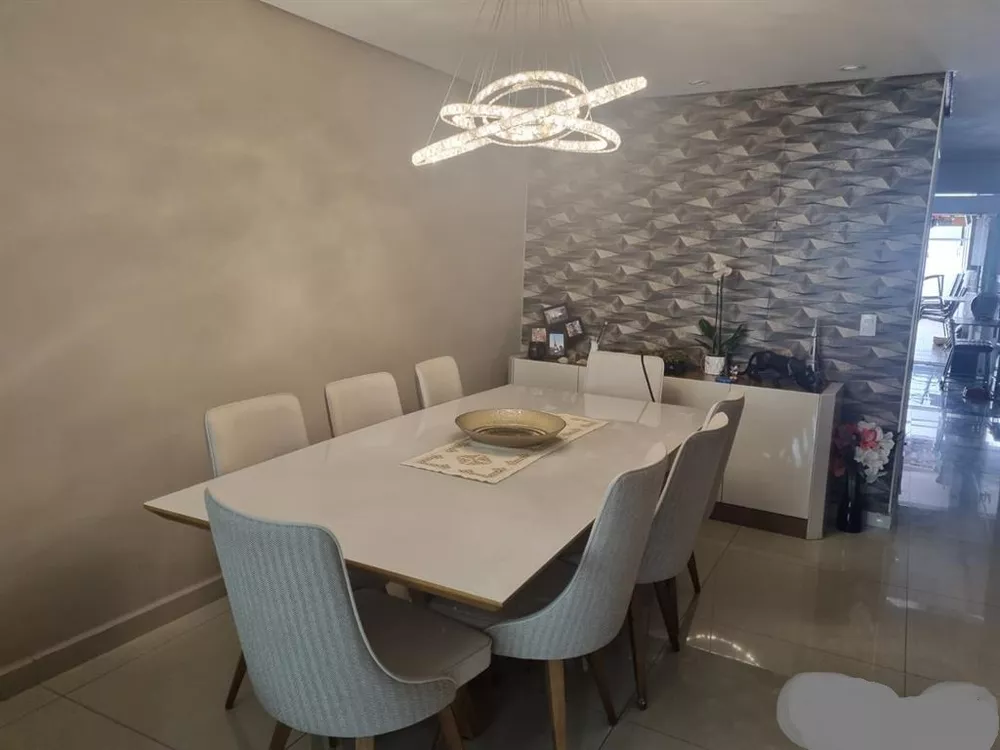 Casa à venda com 3 quartos, 190m² - Foto 6