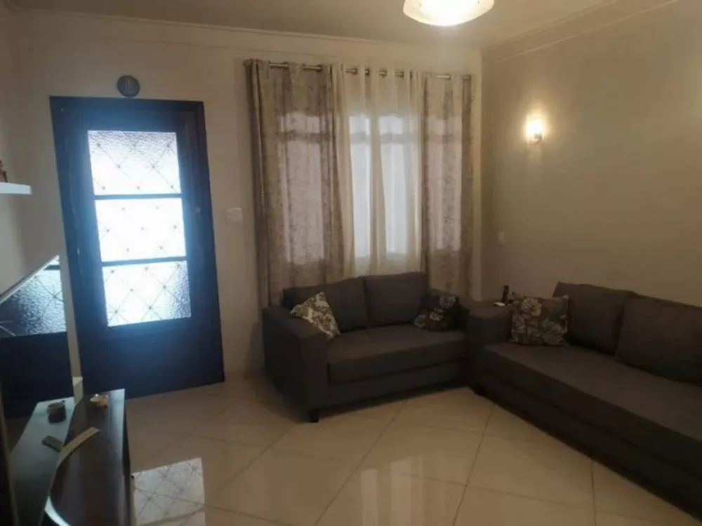 Casa à venda com 3 quartos, 120m² - Foto 1