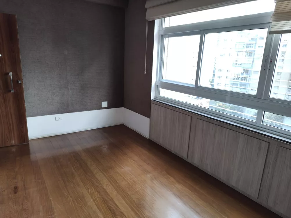 Apartamento à venda com 3 quartos, 252m² - Foto 18