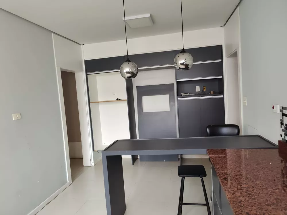 Apartamento à venda com 3 quartos, 252m² - Foto 10