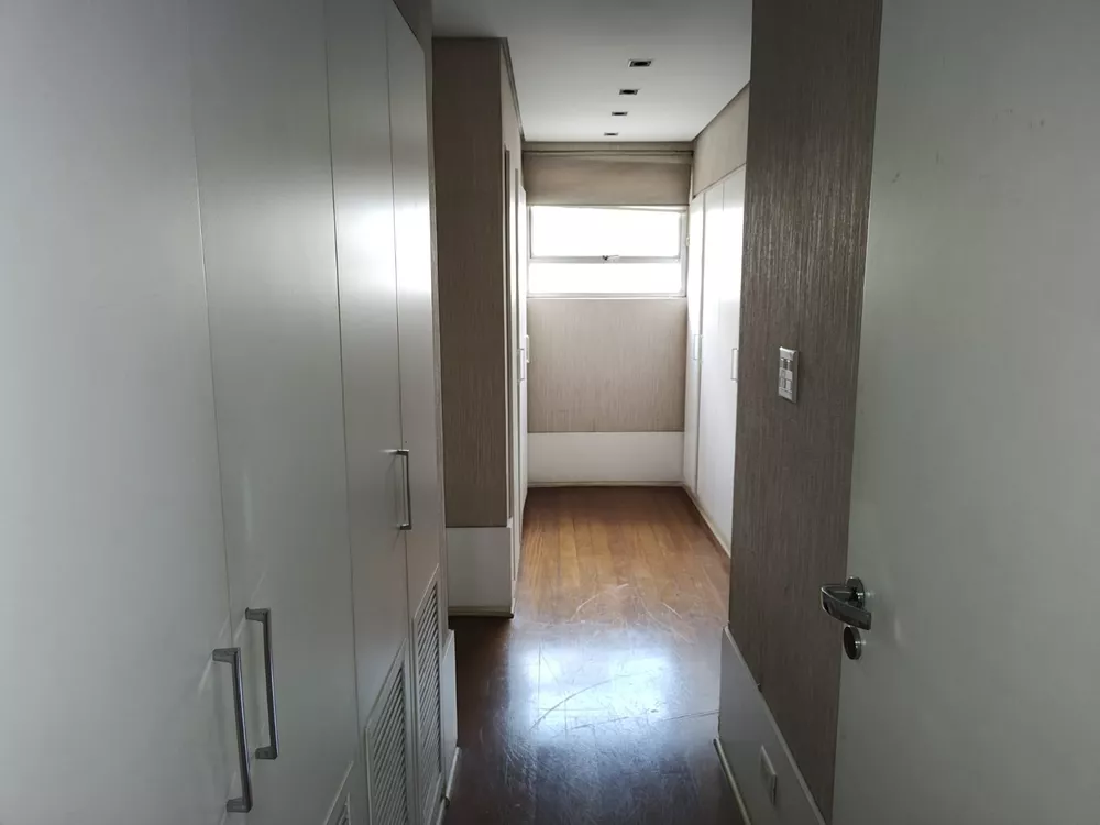 Apartamento à venda com 3 quartos, 252m² - Foto 27