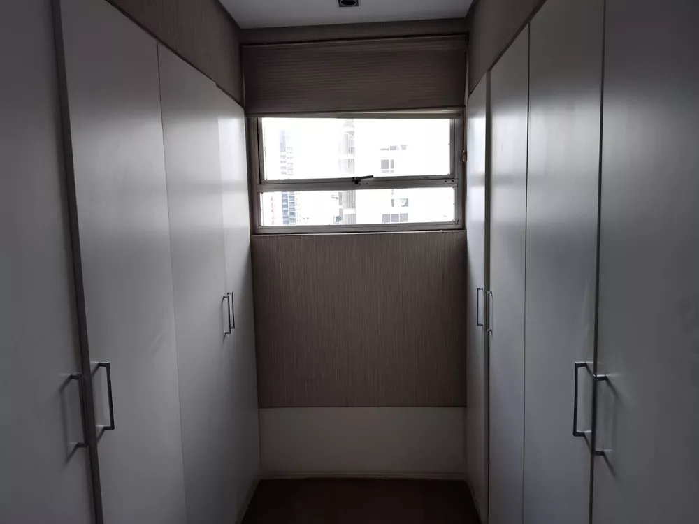 Apartamento à venda com 3 quartos, 252m² - Foto 15