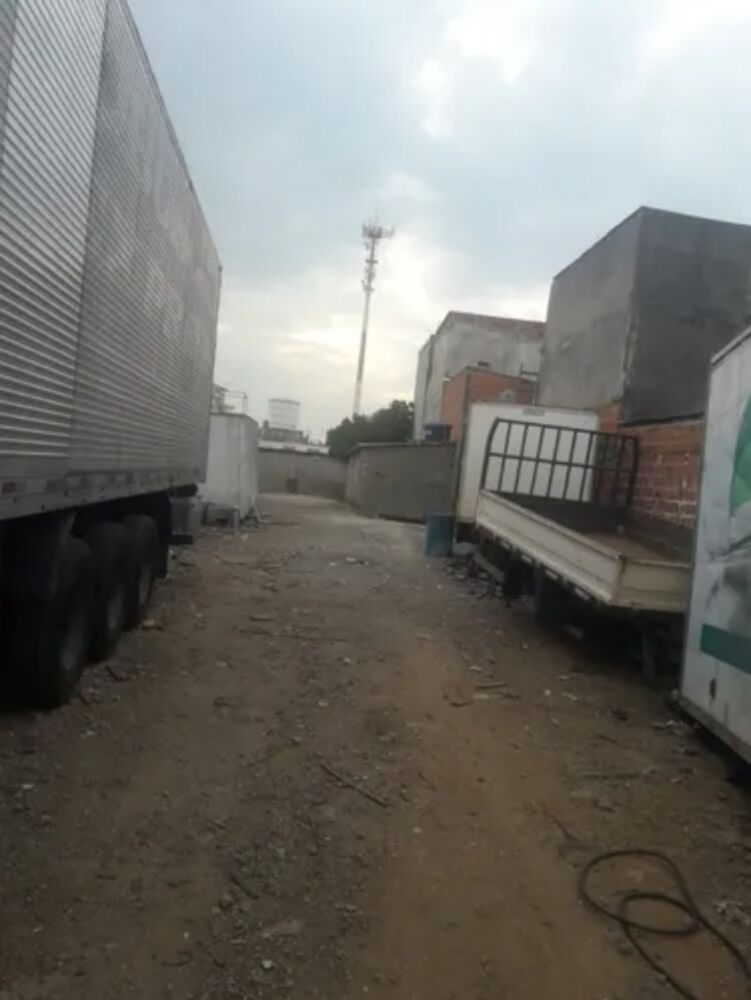 Loteamento e Condomínio, 640 m² - Foto 3