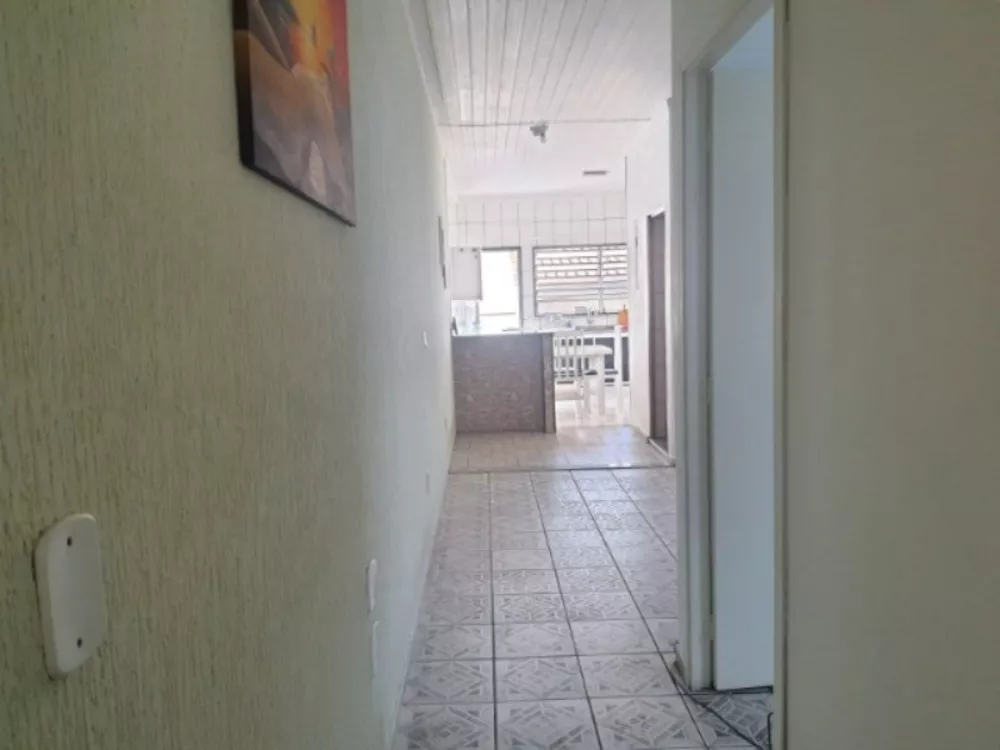 Casa à venda com 4 quartos, 150m² - Foto 4