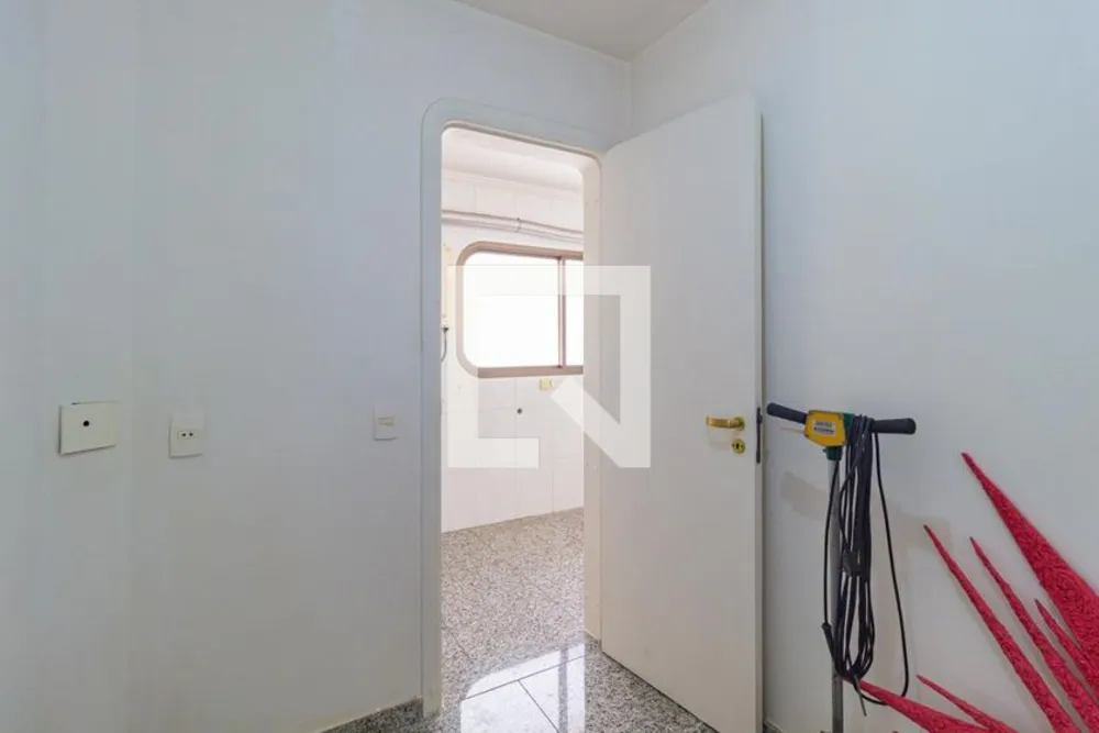Apartamento, 3 quartos, 130 m² - Foto 2