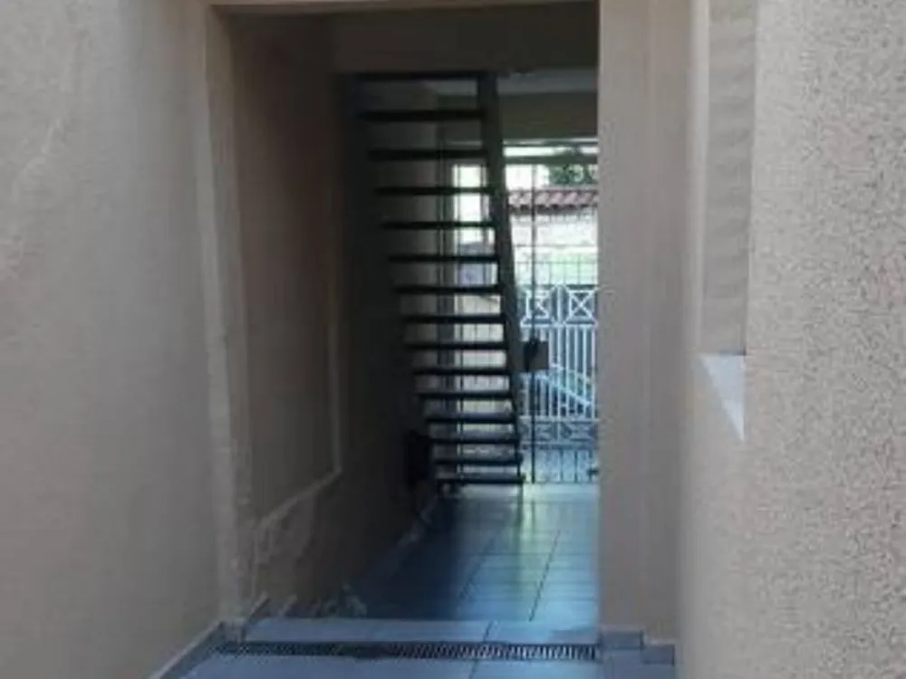 Casa, 3 quartos, 240 m² - Foto 3