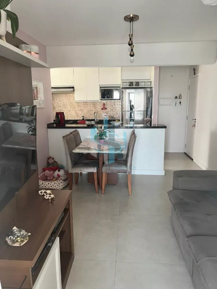 Apartamento à venda com 3 quartos, 76m² - Foto 4