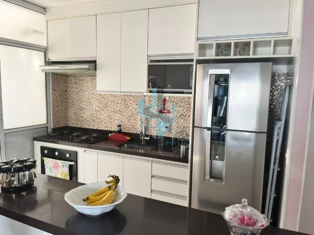 Apartamento à venda com 3 quartos, 76m² - Foto 2