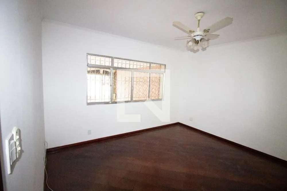 Casa, 3 quartos, 200 m² - Foto 1