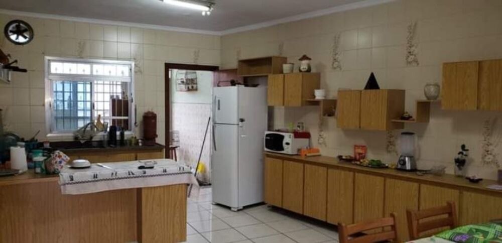 Casa, 4 quartos, 270 m² - Foto 22