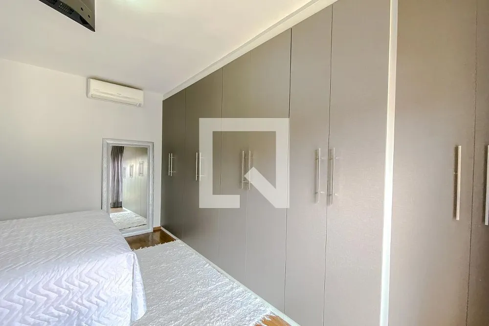 Casa, 3 quartos, 240 m² - Foto 2