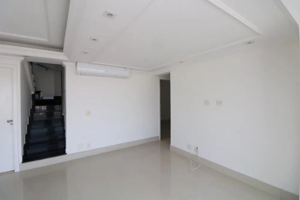 Apartamento, 3 quartos, 237 m² - Foto 1