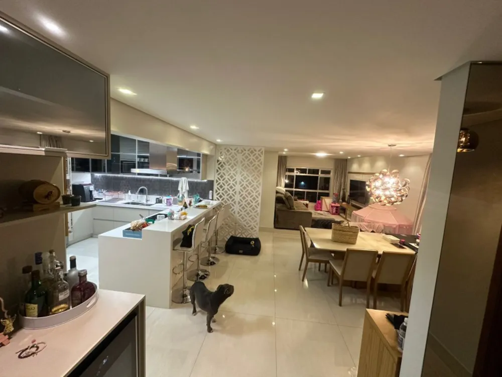 Apartamento, 3 quartos, 165 m² - Foto 1