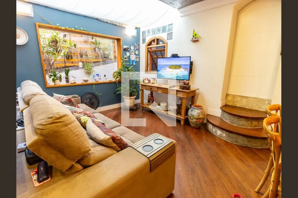 Casa, 3 quartos, 228 m² - Foto 1