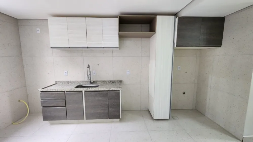 Casa, 6 quartos, 190 m² - Foto 1