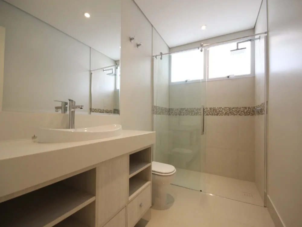 Apartamento, 3 quartos, 210 m² - Foto 2