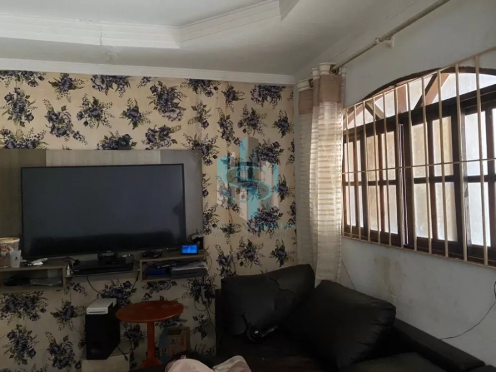 Casa, 4 quartos, 200 m² - Foto 1