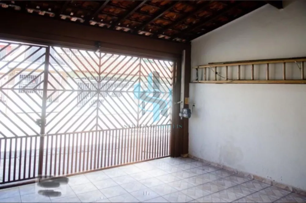 Casa à venda com 3 quartos, 161m² - Foto 2