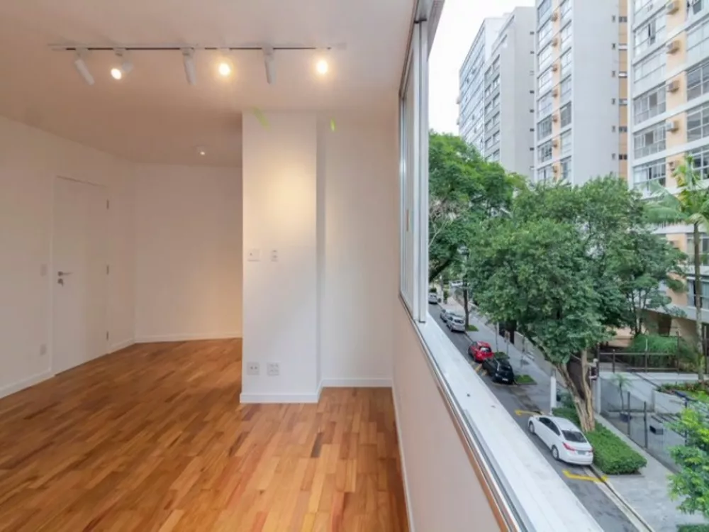 Apartamento à venda com 3 quartos, 130m² - Foto 4