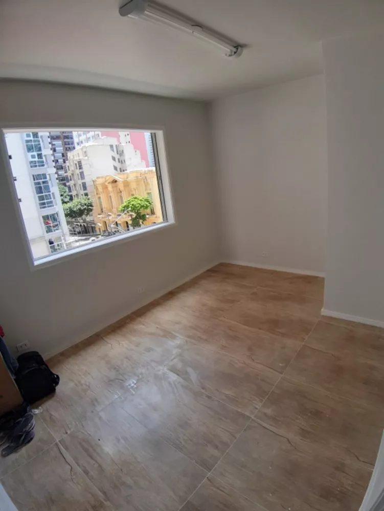 Apartamento à venda com 1 quarto, 26m² - Foto 1