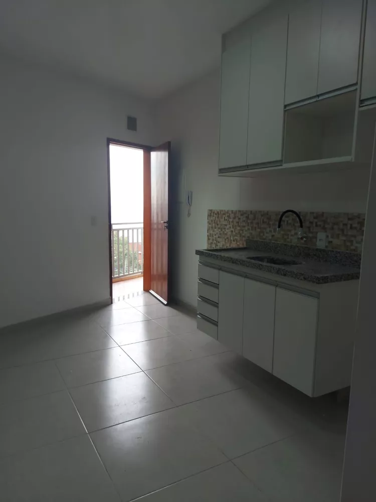 Apartamento à venda com 1 quarto, 30m² - Foto 2