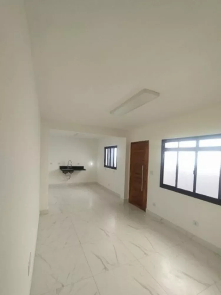 Casa à venda com 3 quartos, 160m² - Foto 2